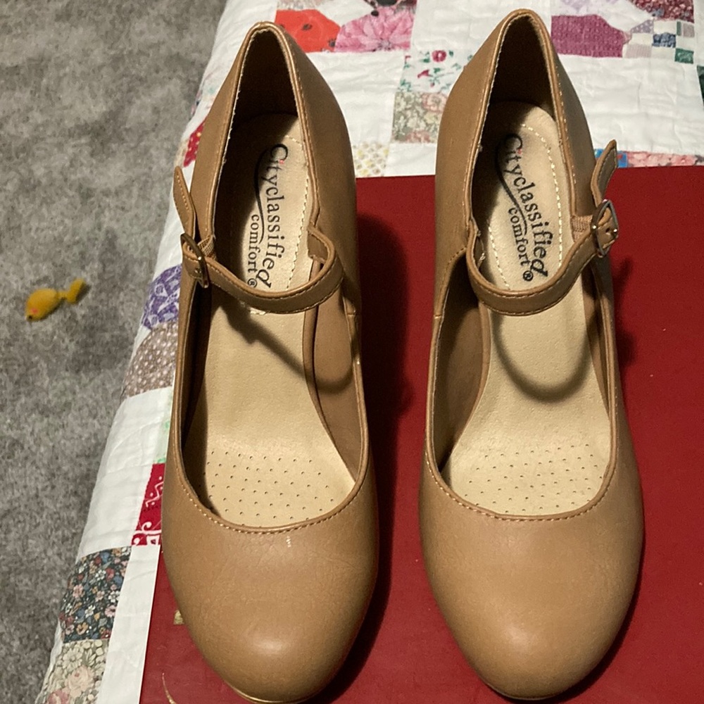 Nude heels
